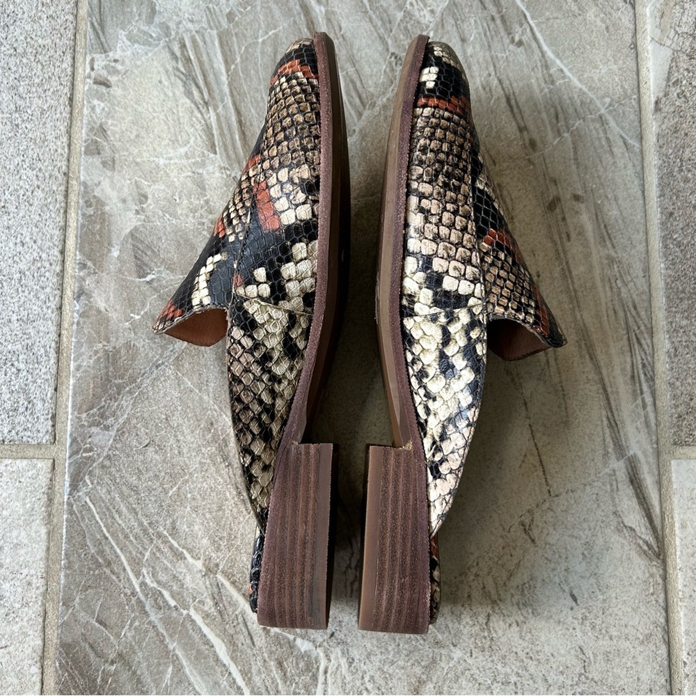 Madewell The Frances Loafer Mule in Snake Embossed Leather, Size 7.5 - Picture 5 of 15